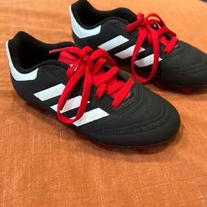 Worn once kids soccer cleats